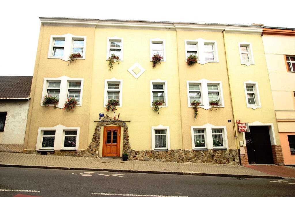 Pension Berg Praga Exterior foto